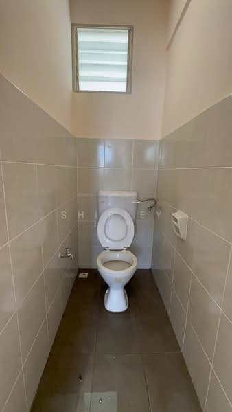 Rumah Flat untuk Disewa di Mahsuri Court - Shirley Teh - Bathroom - PropertyGuru.com.my