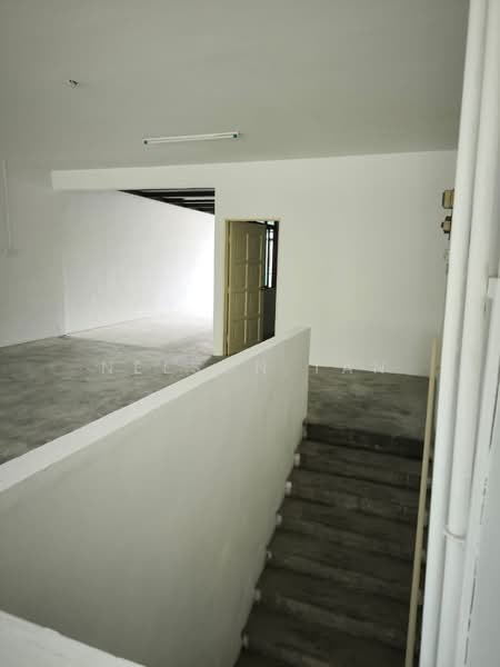Kedai / Pejabat untuk Disewa di Taman Ungku Tun Aminah (Skudai) - Nelson Tan - PropertyGuru.com.my