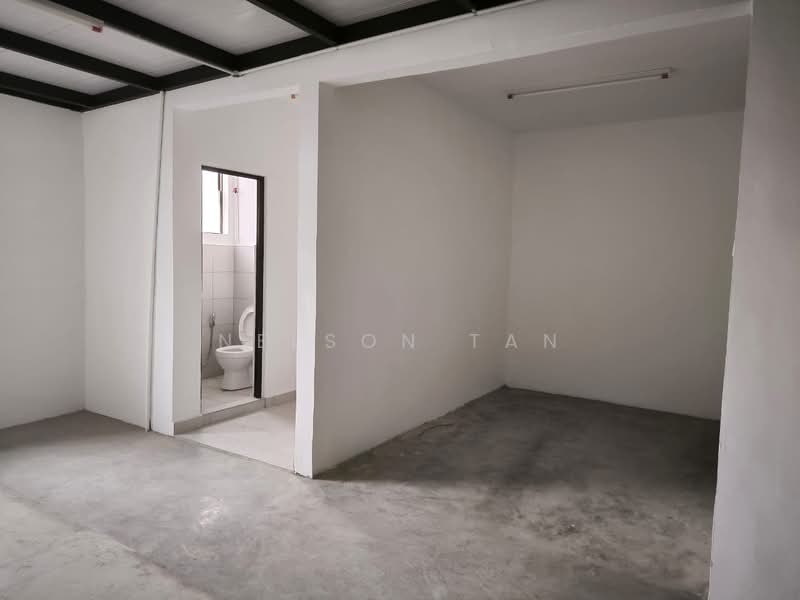 Kedai / Pejabat untuk Disewa di Taman Ungku Tun Aminah (Skudai) - Nelson Tan - PropertyGuru.com.my
