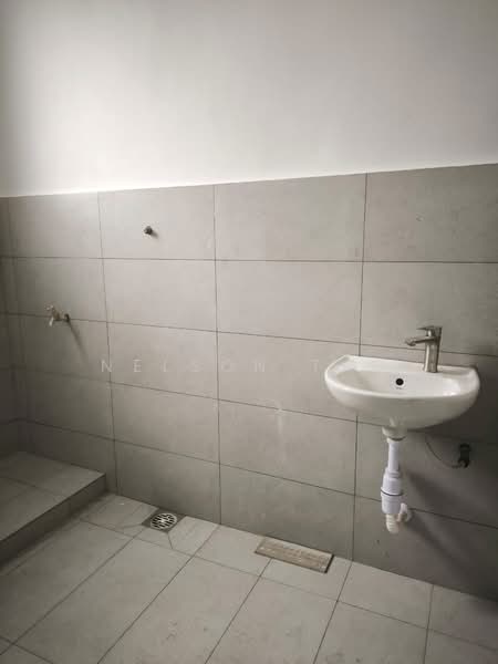 Kedai / Pejabat untuk Disewa di Taman Ungku Tun Aminah (Skudai) - Nelson Tan - PropertyGuru.com.my