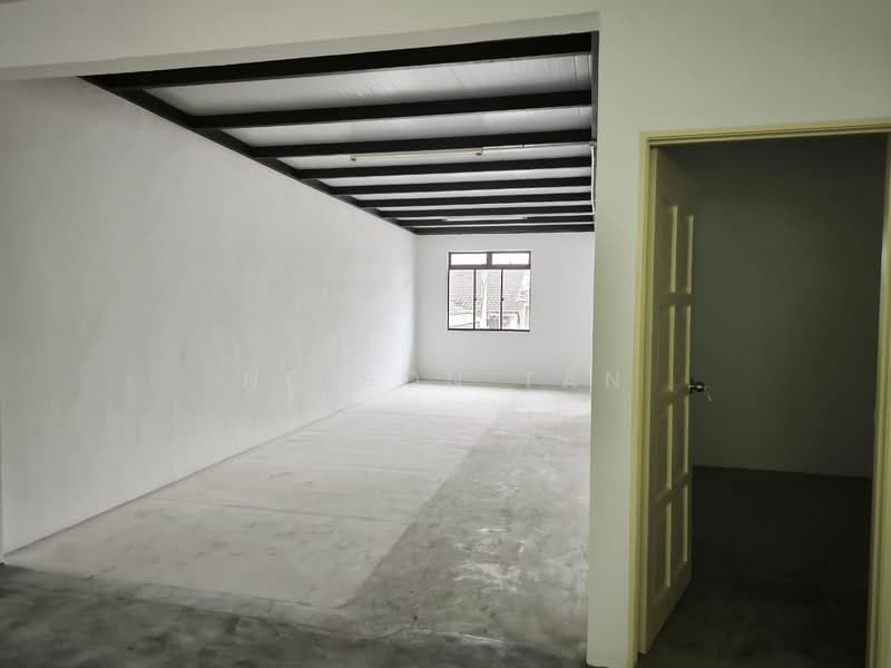 Kedai / Pejabat untuk Disewa di Taman Ungku Tun Aminah (Skudai) - Nelson Tan - PropertyGuru.com.my