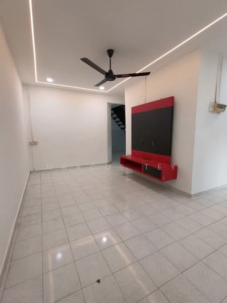 1-storey Terraced House for Sale in Taman Kota Jaya (Kota Tinggi) - Marcus Tey - Living Room - PropertyGuru.com.my