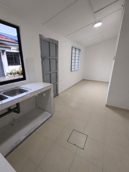 1-storey Terraced House for Sale in Taman Kota Jaya (Kota Tinggi) - Marcus Tey - Kitchen - PropertyGuru.com.my