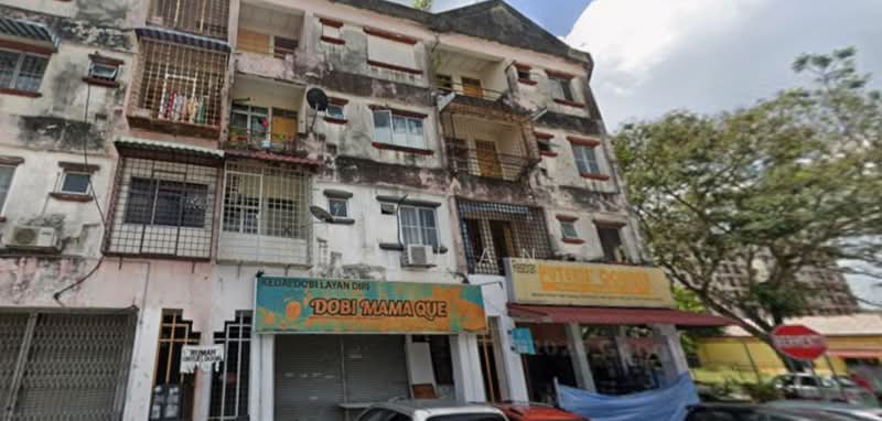 Shop for Rent in Taman Bukit Serdang (Seri Kembangan) - PG Han - Exterior - PropertyGuru.com.my