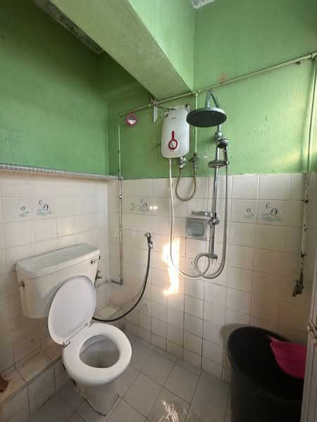 Flat for Rent at Farlim 4 - Kaze Kang - PropertyGuru.com.my