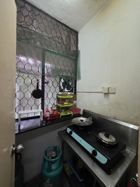 Pangsapuri untuk Dijual di Sri Kinabalu - Yanny Siow - Kitchen - PropertyGuru.com.my