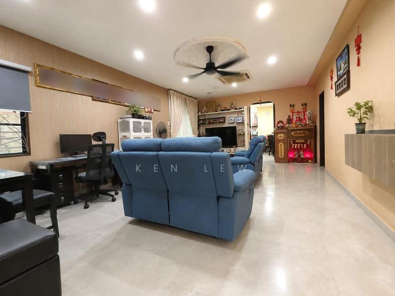 2-storey Terraced House for Sale in Taman Segar Perdana (Cheras) - Ken Lew - Living Room - PropertyGuru.com.my
