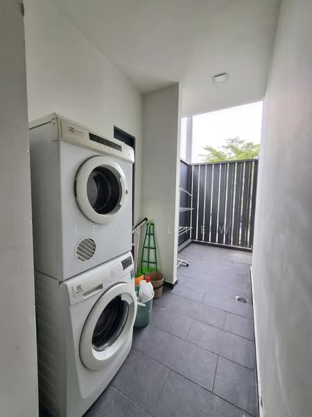 Terraced House for Rent in Desa Parkcity (Kuala Lumpur) - Leon Liew - Balcony - PropertyGuru.com.my