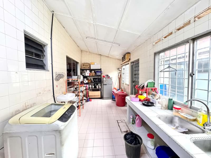 Rumah Teres 1 Tingkat untuk Dijual di Seksyen 5, Bandar Kinrara (Puchong) - Amzar Faiz - PropertyGuru.com.my