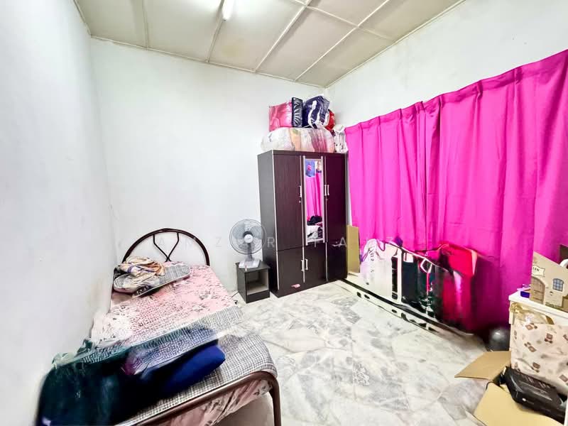 Rumah Teres 1 Tingkat untuk Dijual di Seksyen 5, Bandar Kinrara (Puchong) - Amzar Faiz - PropertyGuru.com.my