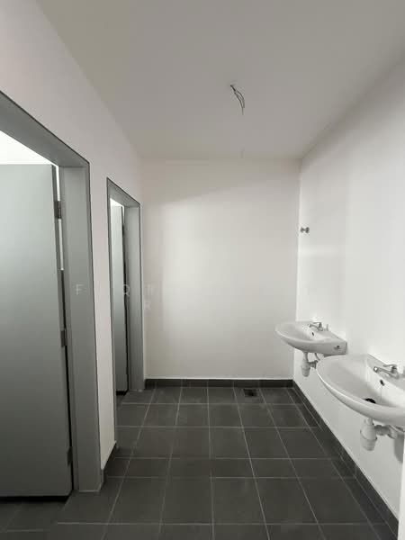 Kedai / Pejabat untuk Disewa di Semenyih (Selangor) - Fiqri Hazim Rozmi - Bathroom - PropertyGuru.com.my