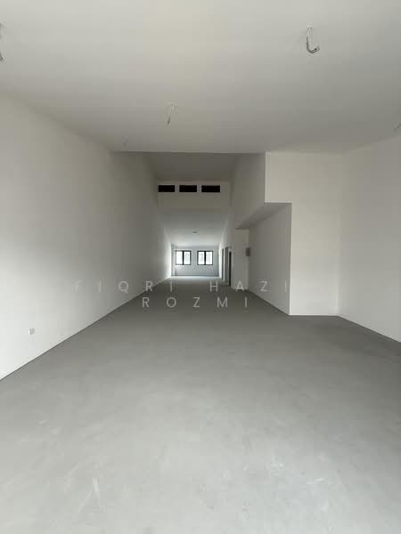 Kedai / Pejabat untuk Disewa di Semenyih (Selangor) - Fiqri Hazim Rozmi - Interior - PropertyGuru.com.my