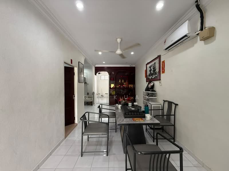 Rumah Teres 1 Tingkat untuk Dijual di Taman Jambu (Bukit Mertajam) - Roy Kuak - Living Room - PropertyGuru.com.my