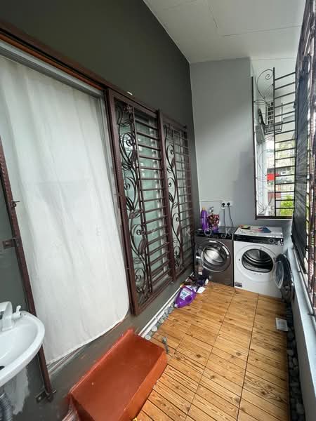 Semi-Detached House for Sale in Bandar Seri Coalfields (Sungai Buloh) - Kelly Kok - PropertyGuru.com.my
