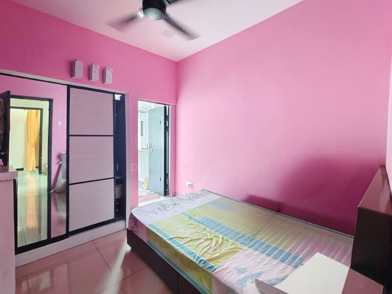 2-storey Terraced House for Sale in Lenggeng (Negeri Sembilan) - Ida Harun - Bedroom - PropertyGuru.com.my