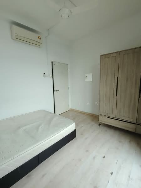 Condominium for Rent at Parkhill Residence - Jeff Tan - Bedroom - PropertyGuru.com.my
