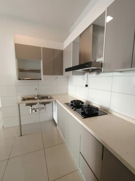 Condominium for Rent at Parkhill Residence - Jeff Tan - Kitchen - PropertyGuru.com.my