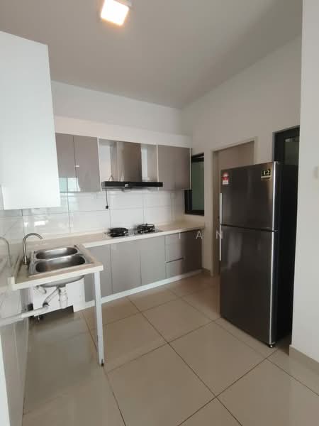 Condominium for Rent at Parkhill Residence - Jeff Tan - Kitchen - PropertyGuru.com.my