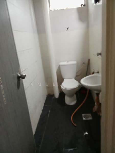 Kondominium untuk Disewa di Plaza Rah - Samuel Tan - Bathroom - PropertyGuru.com.my