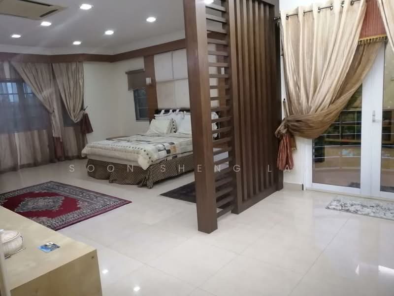 Bungalow House for Sale in Taman Villa Heights (Kajang) - Soon Sheng Law - Bedroom - PropertyGuru.com.my