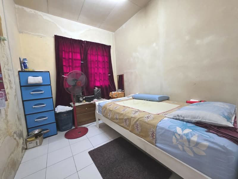 2-storey Terraced House for Sale in Batu 9 (Cheras) - Ken Lew - Bedroom - PropertyGuru.com.my
