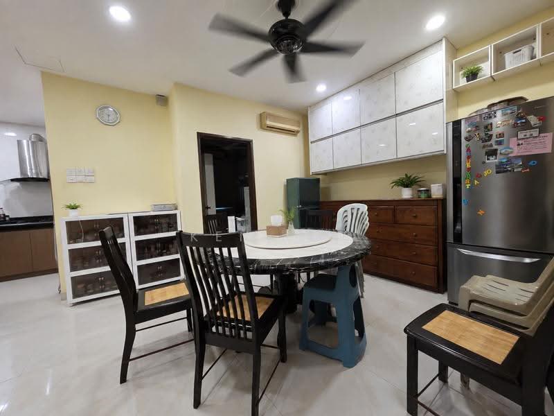 Rumah Teres 2-Tingkat untuk Dijual di Batu 9 (Cheras) - Ken Lew - Dining Room - PropertyGuru.com.my