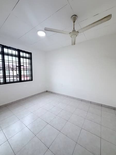 Rumah Teres 2 Tingkat untuk Dijual di Taman Bestari Indah (Ulu Tiram) - Marcus Tey - Interior - PropertyGuru.com.my
