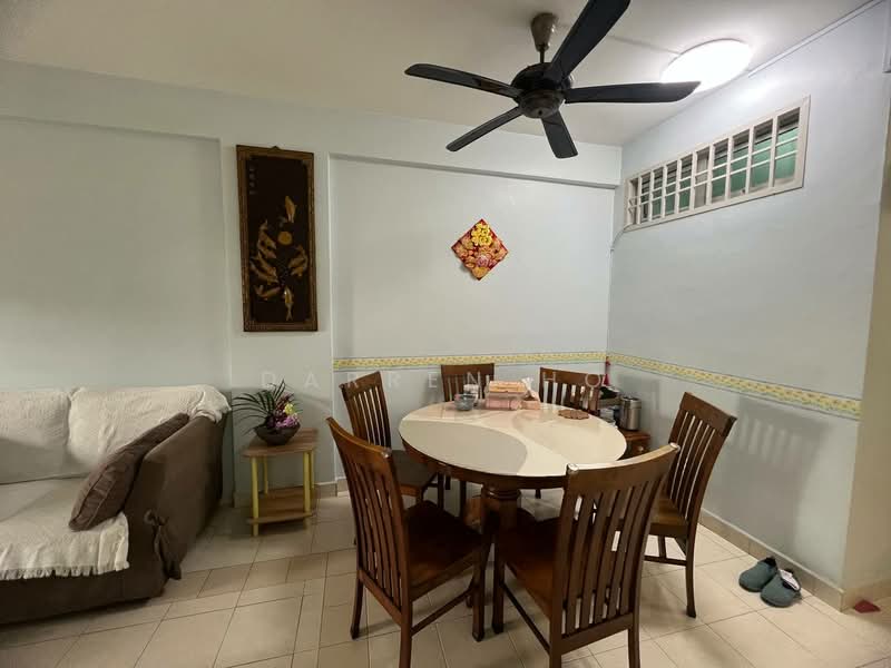 Pangsapuri untuk Dijual di Bayu Puteri 1 - Darren Ho - Living Room - PropertyGuru.com.my