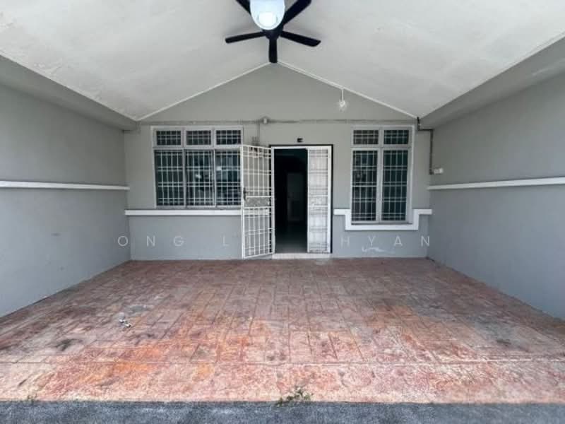2-storey Terraced House for Sale in Bandar Seri Alam (Masai) - Ong Lih Shyan - Exterior - PropertyGuru.com.my