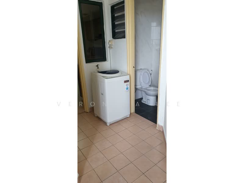 Kondominium untuk Disewa di Vista Damai - Veronica Lee - Bathroom - PropertyGuru.com.my