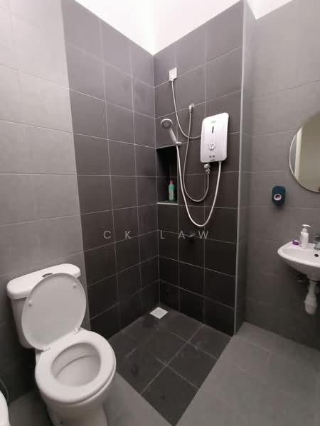 Rumah Teres 2 Tingkat untuk Disewa di Eco Forest (Semenyih) - CK Law - Bathroom - PropertyGuru.com.my