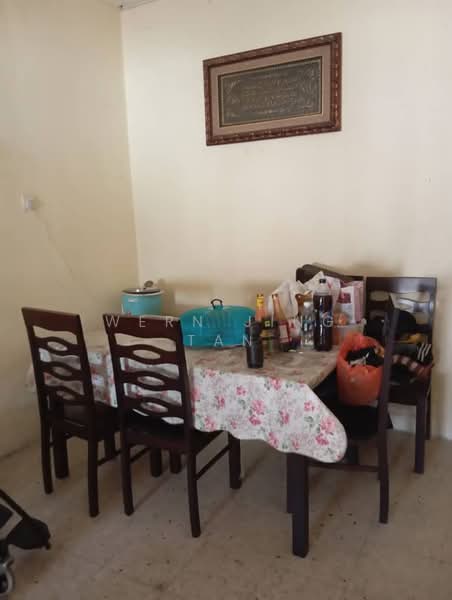 Rumah Berkembar untuk Dijual di Taman Fajar (Nibong Tebal) - Wern Jing Tan - Dining Room - PropertyGuru.com.my