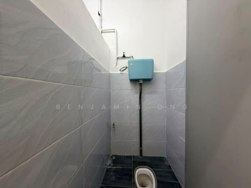 1-storey Terraced House for Rent in Taman Ungku Tun Aminah (Skudai) - Benjamin Ong - Bathroom - PropertyGuru.com.my