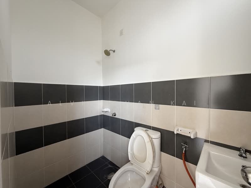 Rumah Teres 2 Tingkat untuk Dijual di Pasir Gudang (Johor) - Alvin Chan Kai Boon - Bathroom - PropertyGuru.com.my