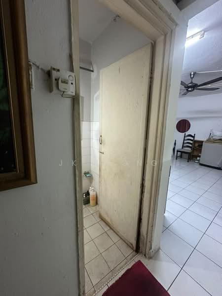 Apartment for Sale at USJ 1 - JK Leong - Bathroom - PropertyGuru.com.my
