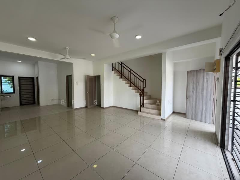 Terraced House for Sale in Kuala Selangor (Selangor) - Benson Lian - Living Room - PropertyGuru.com.my