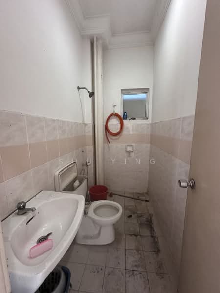 Apartment for Sale at Sri Kenari Apartment - Shu Ying - Bathroom - PropertyGuru.com.my