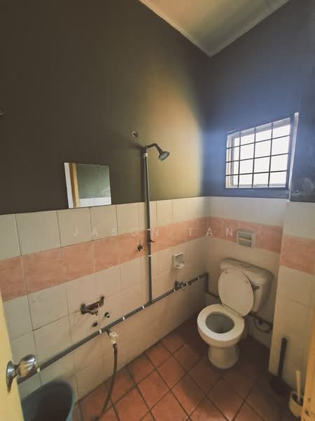 Rumah Teres 2 Tingkat untuk Dijual di Taman Puncak Jalil (Seri Kembangan) - Jason Tan - Bathroom - PropertyGuru.com.my