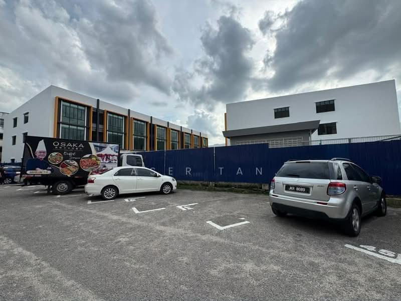 Kedai / Pejabat untuk Dijual di Bandar Baru Permas Jaya (Permas Jaya) - SASER TAN. - Exterior - PropertyGuru.com.my