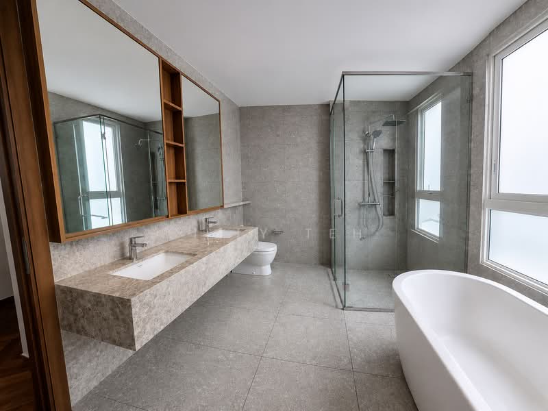 Rumah Teres 3 Tingkat untuk Dijual di Seri Tanjung Pinang (Tanjung Tokong) - Billy Teh - Bathroom - PropertyGuru.com.my