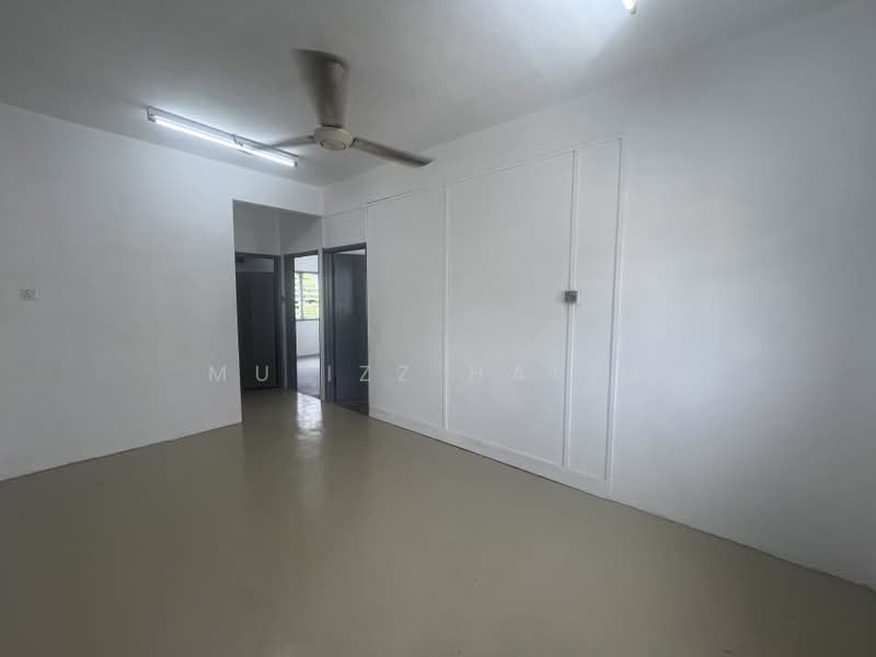 Flat for Sale at Flat Taman Alam Megah - Mu'izz Halim - PropertyGuru.com.my