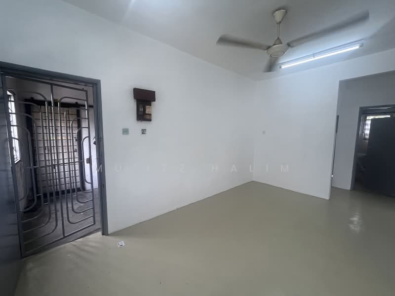 Flat for Sale at Flat Taman Alam Megah - Mu'izz Halim - PropertyGuru.com.my