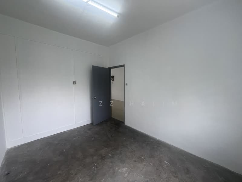Flat for Sale at Flat Taman Alam Megah - Mu'izz Halim - PropertyGuru.com.my
