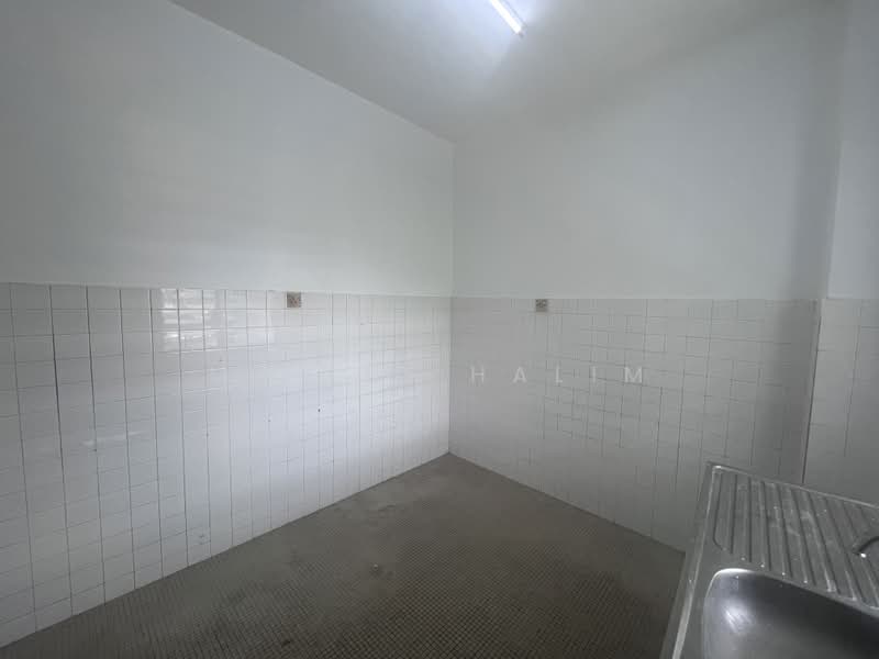 Flat for Sale at Flat Taman Alam Megah - Mu'izz Halim - PropertyGuru.com.my