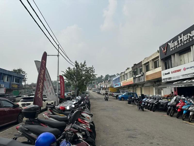 Kedai untuk Disewa di Taman Bukit Kuchai (Bandar Kinrara) - Megan Chong - Exterior - PropertyGuru.com.my