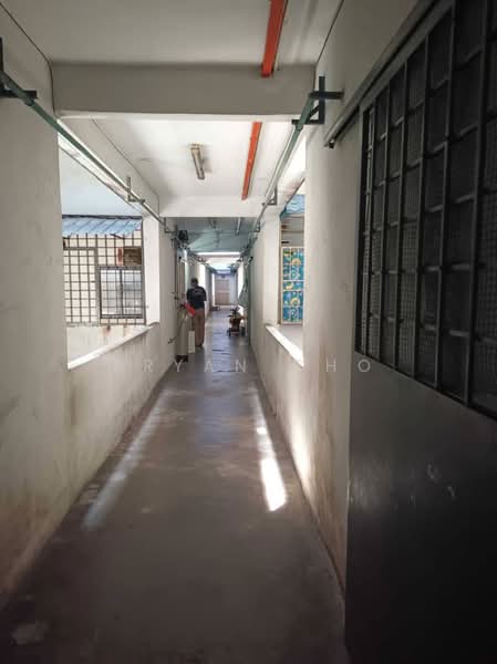 Pangsapuri untuk Dijual di Taman Lembah Maju 600 Apartment - Bryan Cho - Corridor - PropertyGuru.com.my