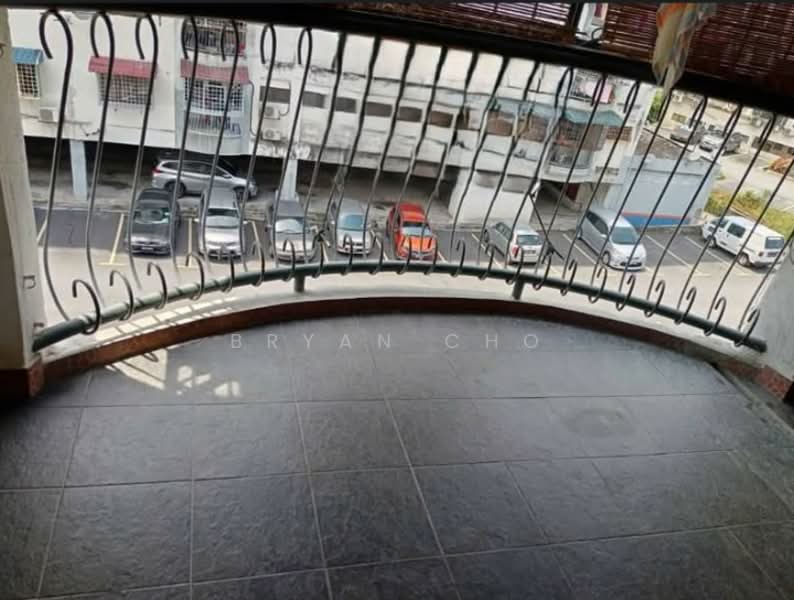 Pangsapuri untuk Dijual di Taman Lembah Maju 600 Apartment - Bryan Cho - Balcony - PropertyGuru.com.my
