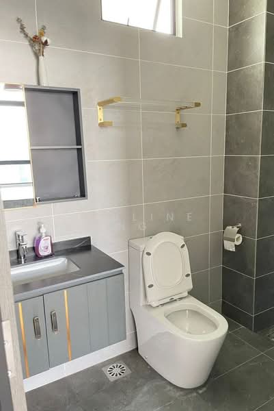 Service Residence for Sale at Twin Tower Residence - Pauline Ng - Bathroom - PropertyGuru.com.my