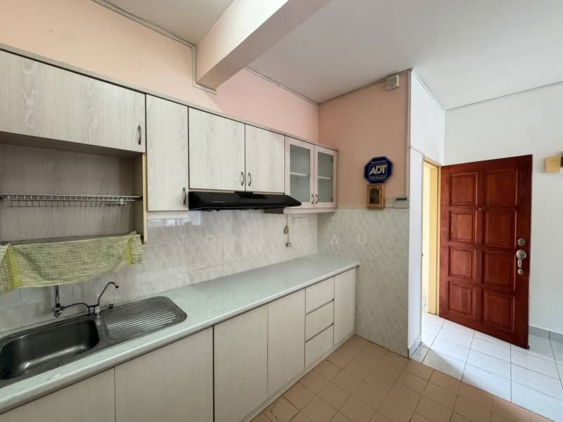 Kondominium untuk Dijual di Oakleaf Park - Tony Lau - Kitchen - PropertyGuru.com.my
