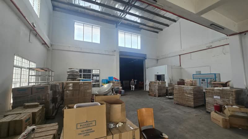 Semi-D Factory for Rent in Taman Industri Subang (Subang Jaya) - Abby Tan - Interior - PropertyGuru.com.my
